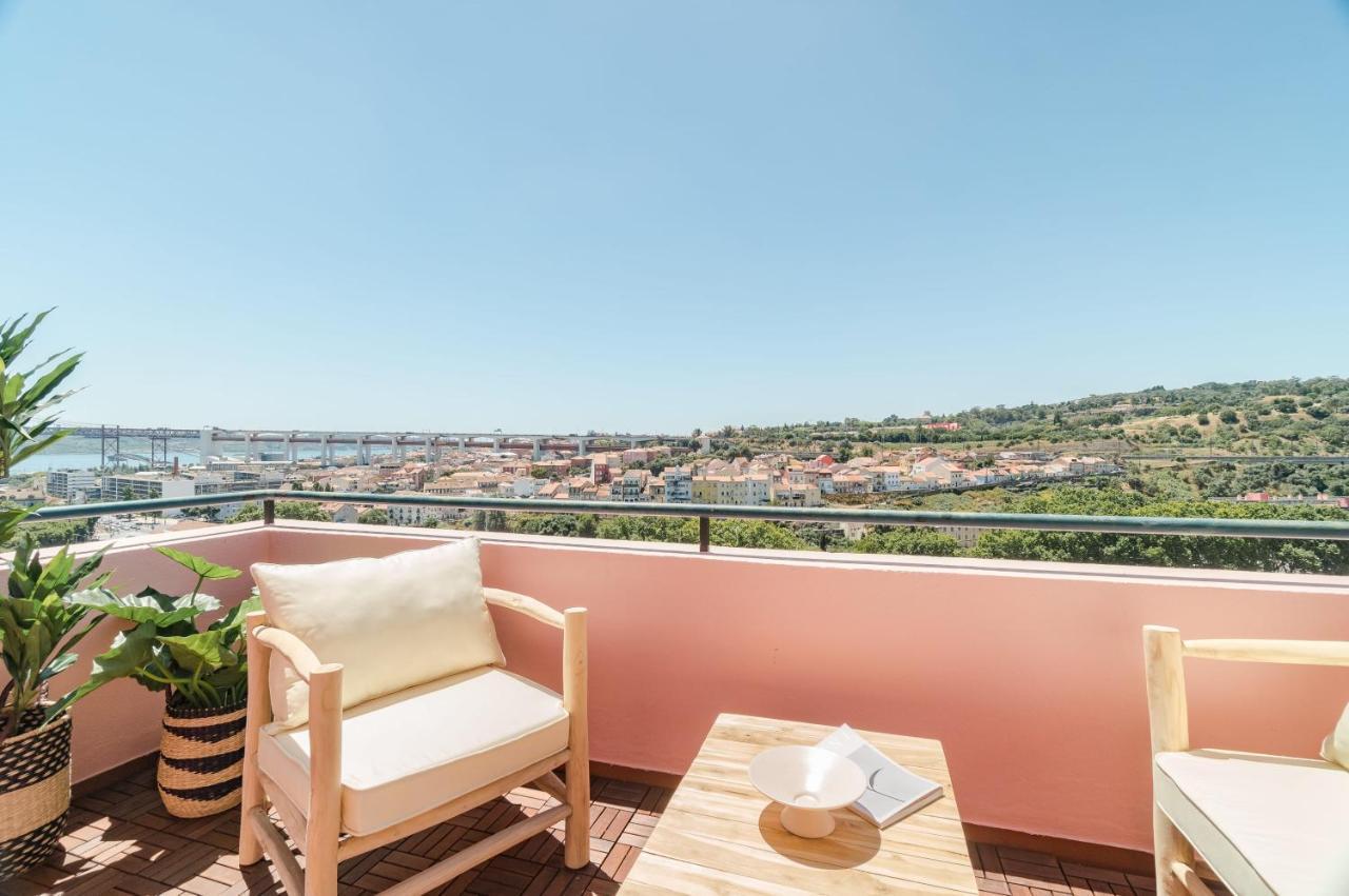 Apartment Casa Boma - Unique With Private Balcony And Panoramic Bridge View - Alcantara Iv Lissabon